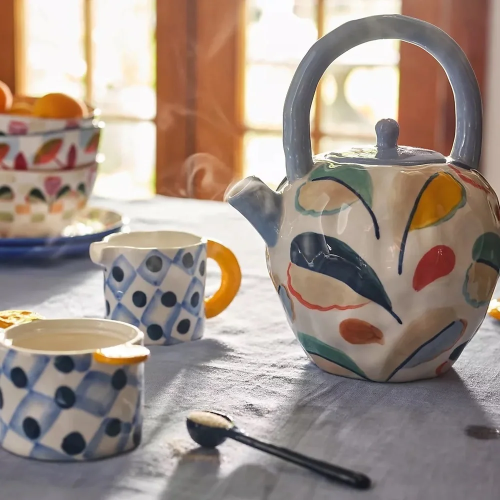 Tivoli Teapot